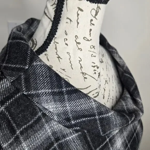 FRENCH CONNECTION Black and Gray Plaid Short Sleeve Cowl Neck Dress Pockets 8 - Picture 8 of 11